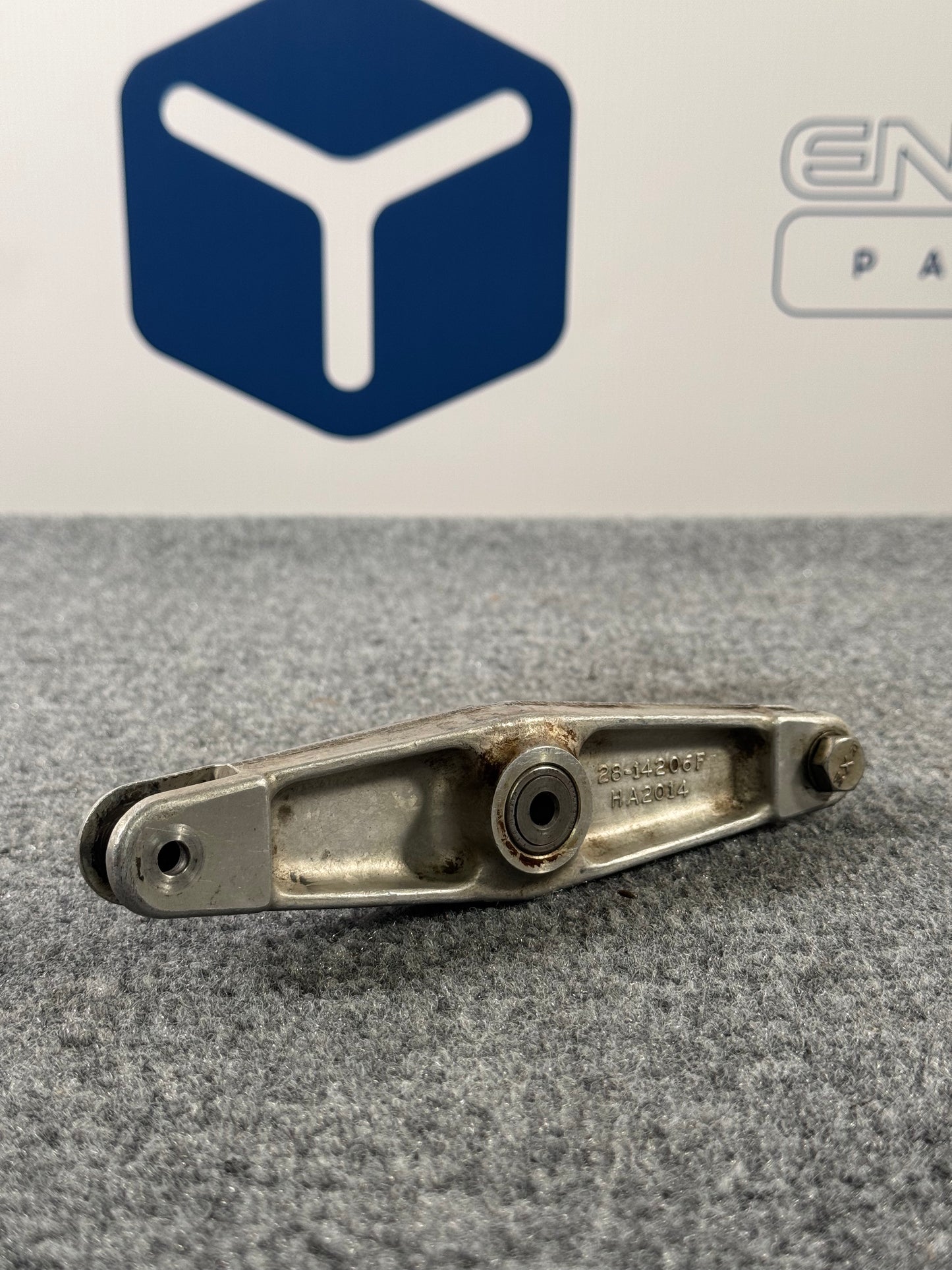 28-14206F, Enstrom Main Rotor Walking Beam